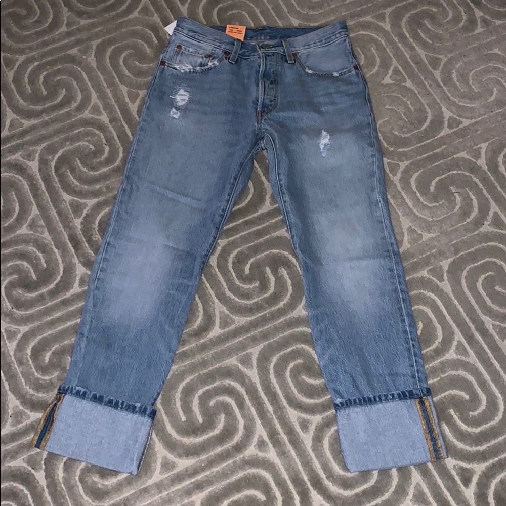 Levi’s NWT make offer